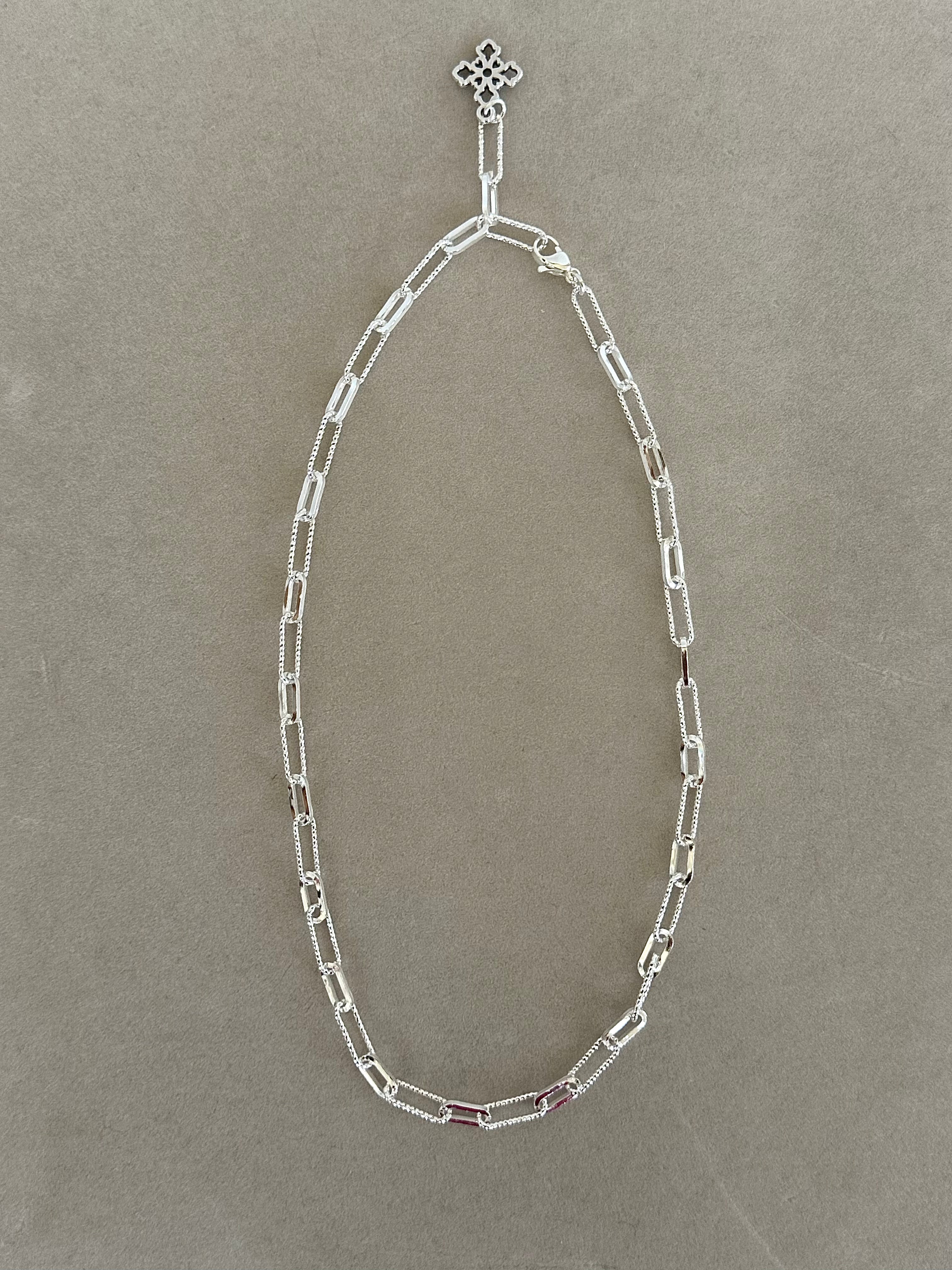 Virtual Charm Bar | Textured Paper Clip Necklace