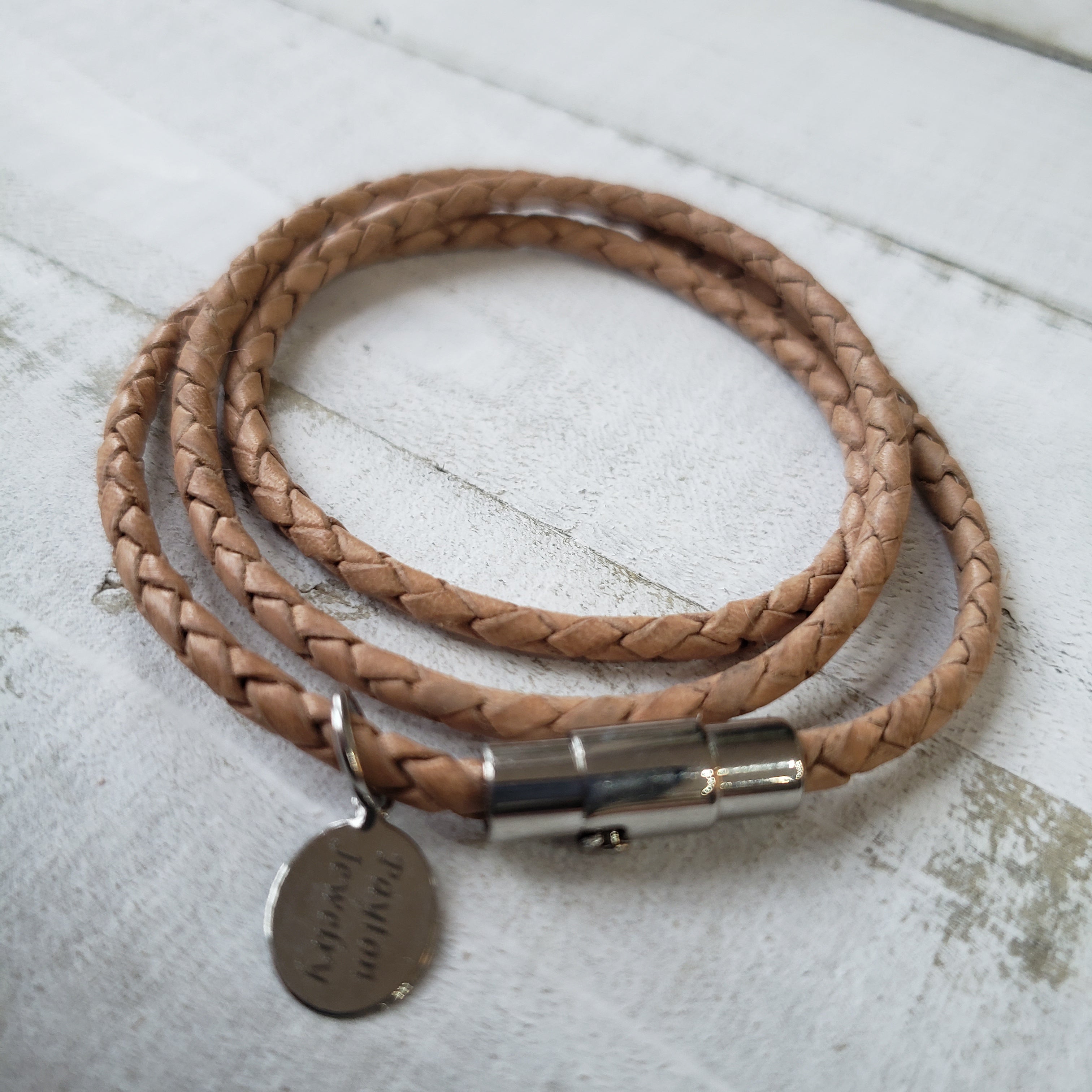 Story Wraps | Leather