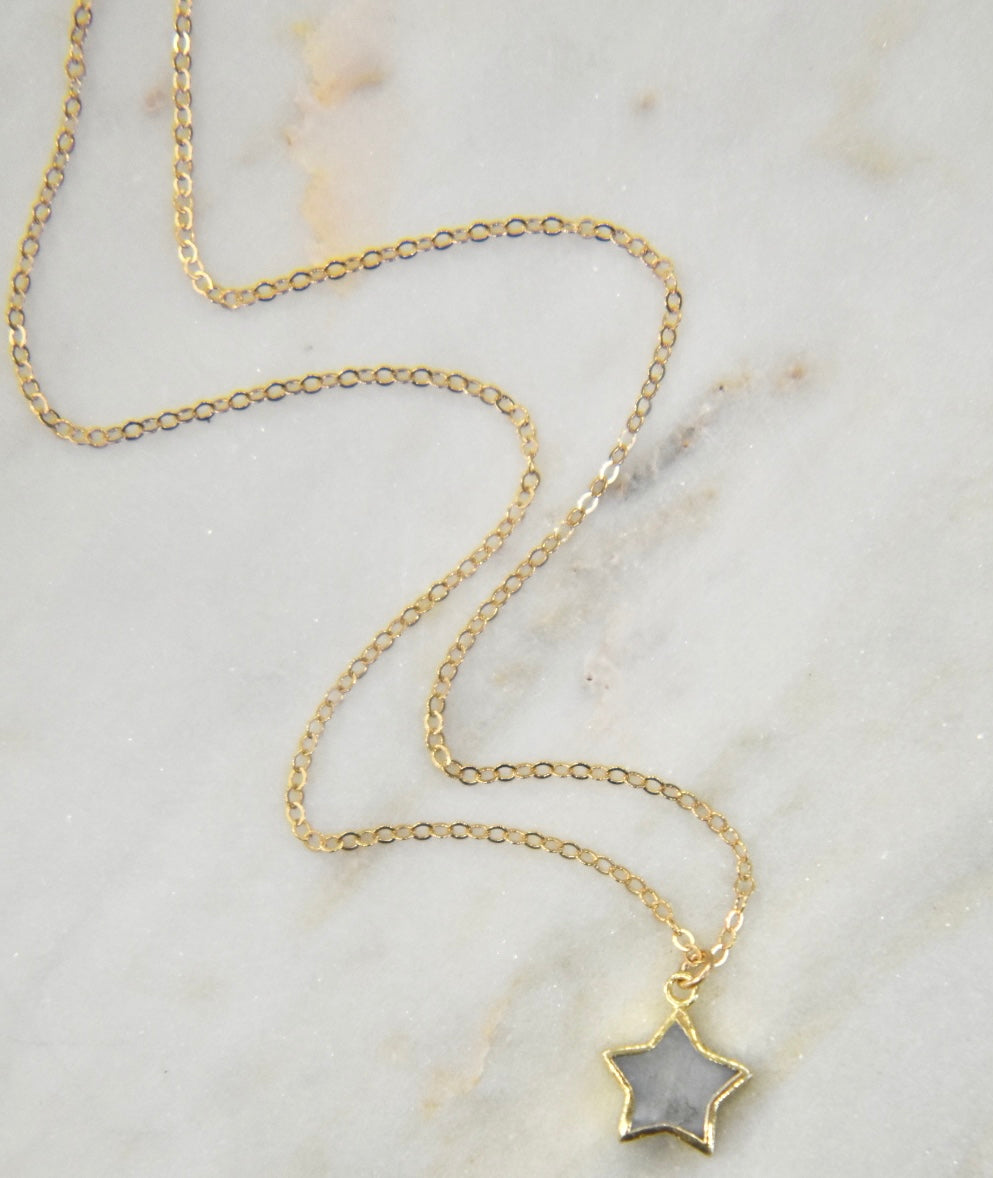 Pure Star Necklace